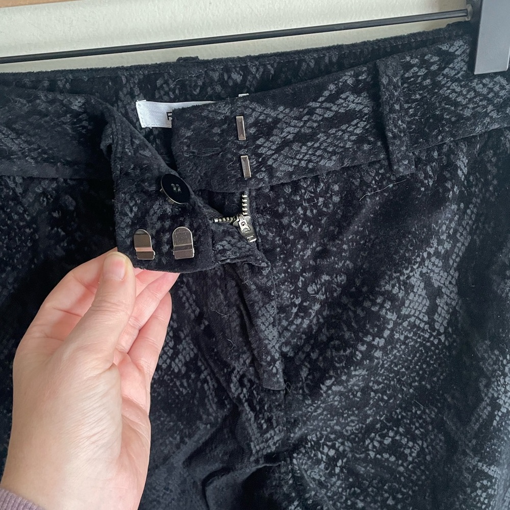 Frame Perfect Velvet Python Burnout Trousers Black - image 8